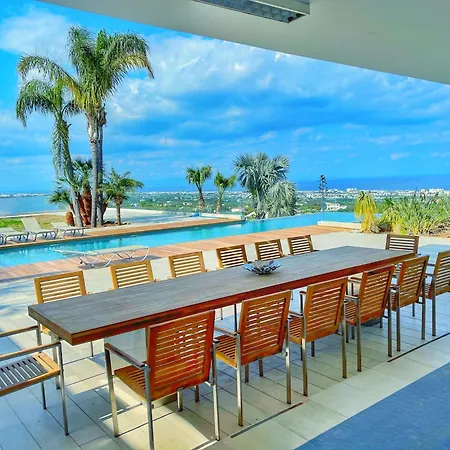 Bay View Villa *