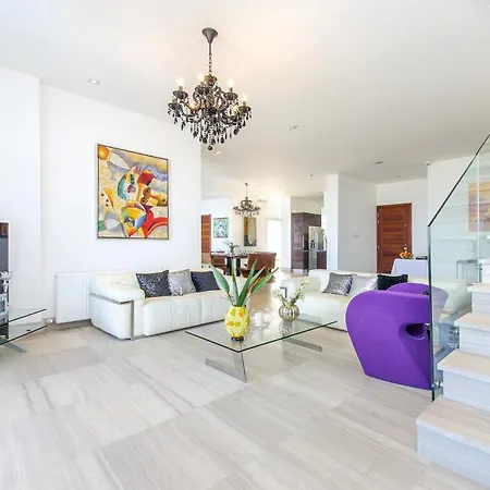 Villa Bay View